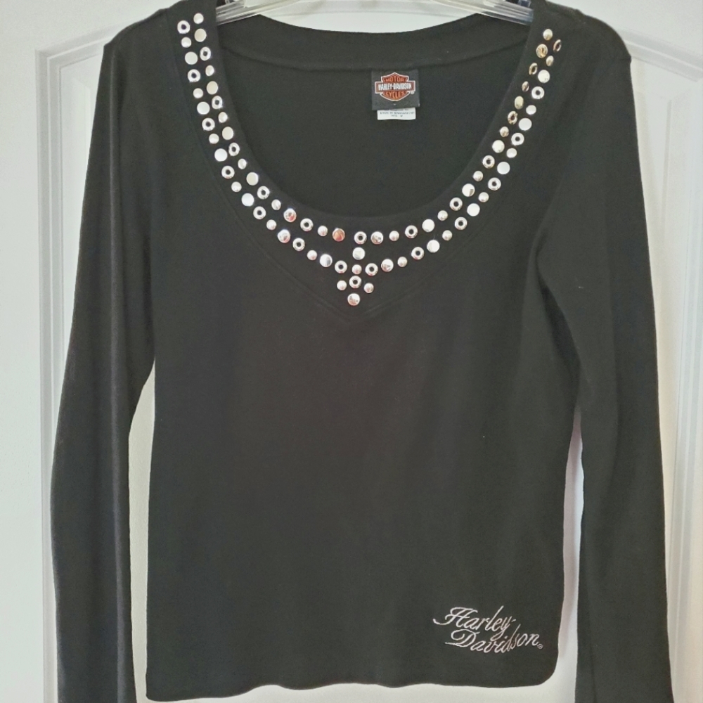 HARLEY-DAVIDSON BLACK LONG SLEEVE SHIRT STUDDED NECKLINE SIZE M